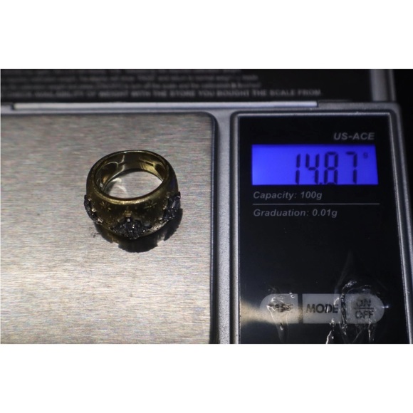 18k Gold Diamond Accent Ring - Picture 4 of 5